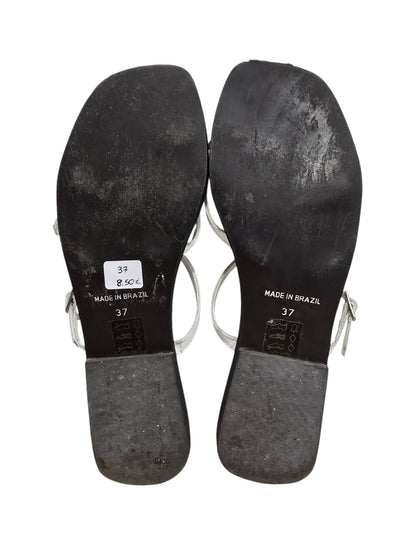 Chinelos Vanities | 37